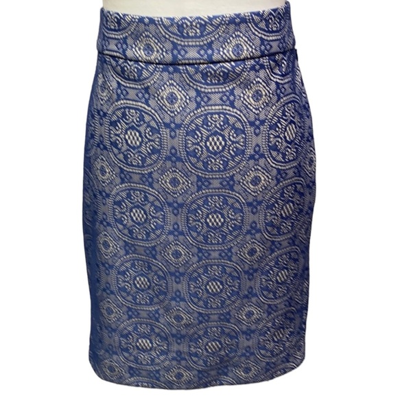 The Limited Lace Medallion Print Covered Buttons Skirt - Picture 1 of 4